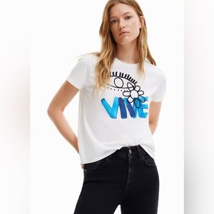 NWT Desigual Vive T-Shirt